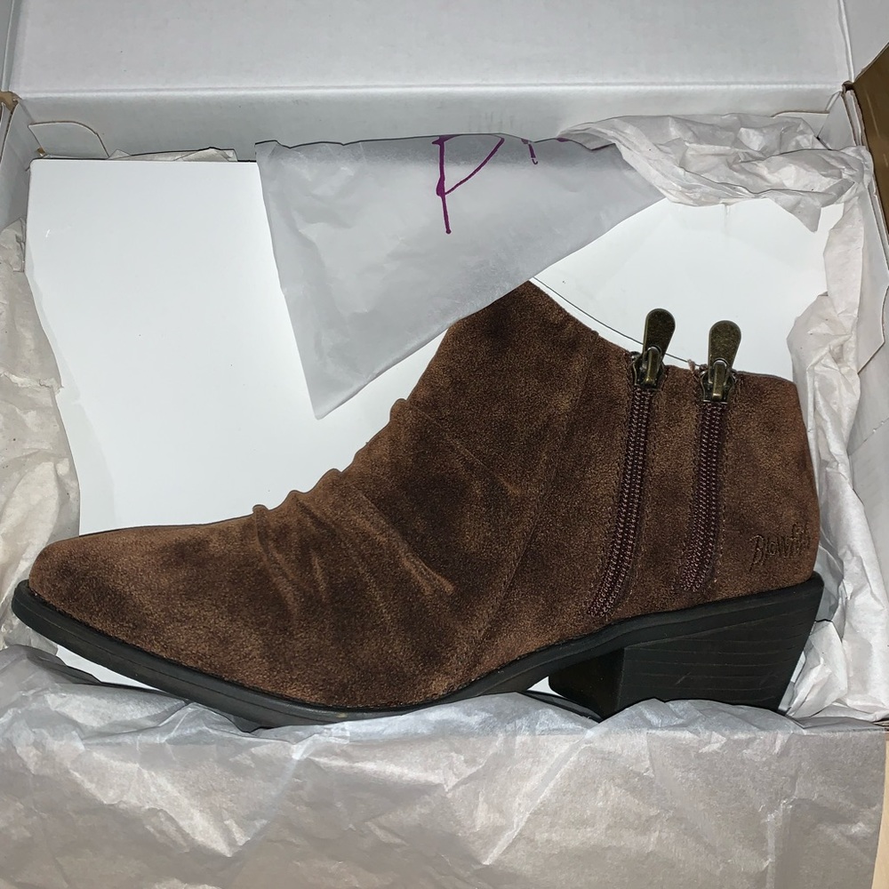 Women’s blowfish booties, size 8.5!